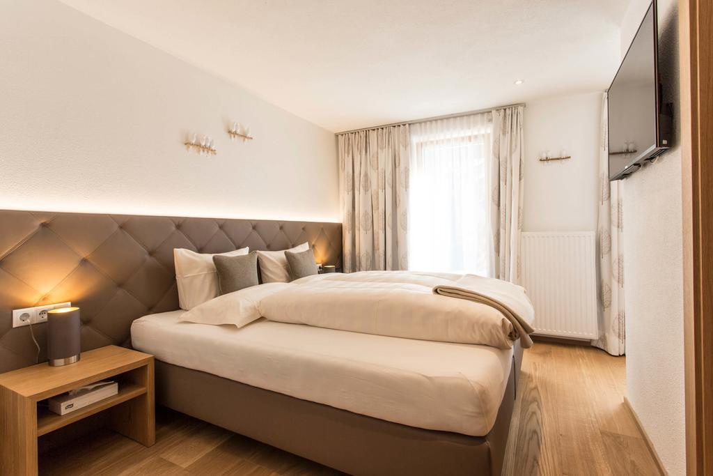 Slow Living Suite - Ferienwohnung Mit Privater Sauna & Garten Fiss Exterior photo